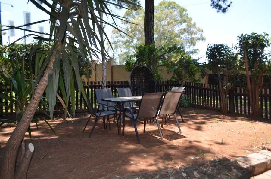 2 Bedroom Property for Sale in Paulshof Gauteng