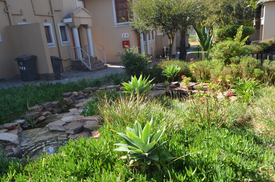 2 Bedroom Property for Sale in Paulshof Gauteng