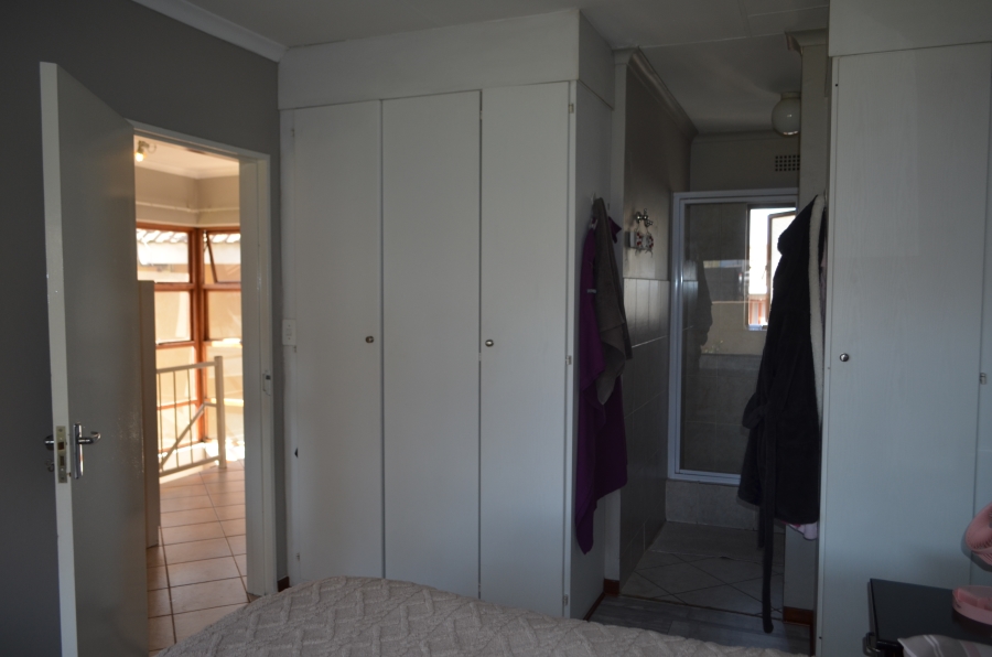2 Bedroom Property for Sale in Paulshof Gauteng