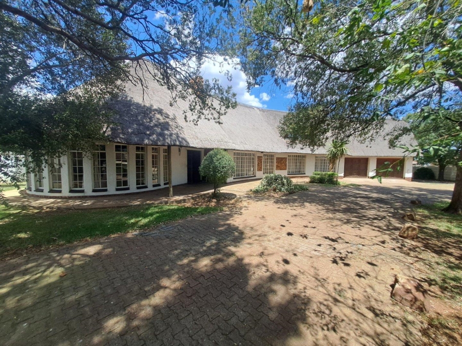 4 Bedroom Property for Sale in Jameson Park Gauteng