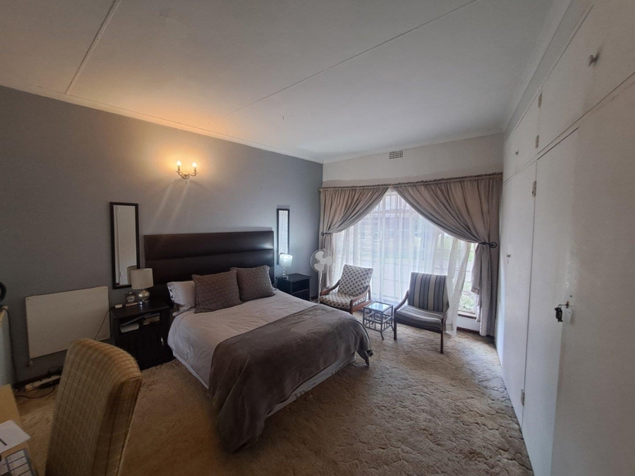 4 Bedroom Property for Sale in Jameson Park Gauteng