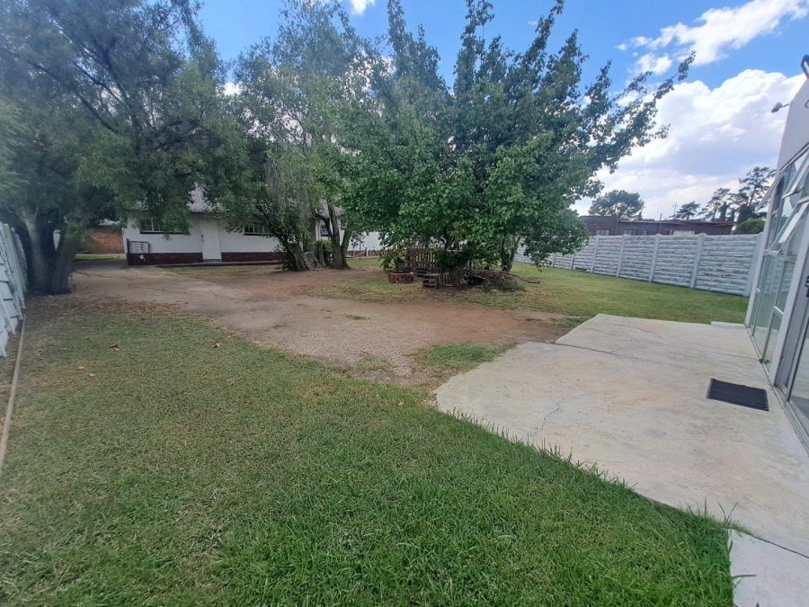 4 Bedroom Property for Sale in Jameson Park Gauteng