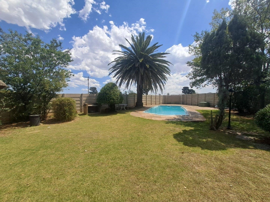 4 Bedroom Property for Sale in Jameson Park Gauteng