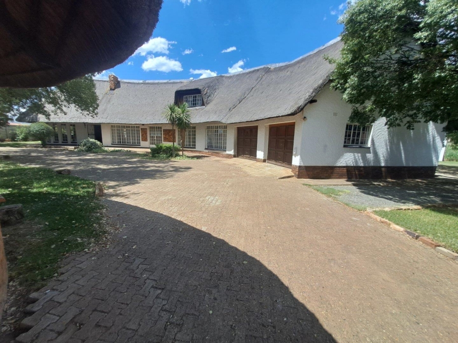 4 Bedroom Property for Sale in Jameson Park Gauteng