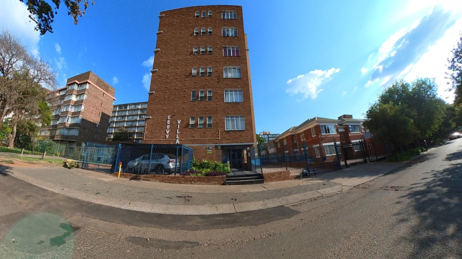 1 Bedroom Property for Sale in Sunnyside Gauteng