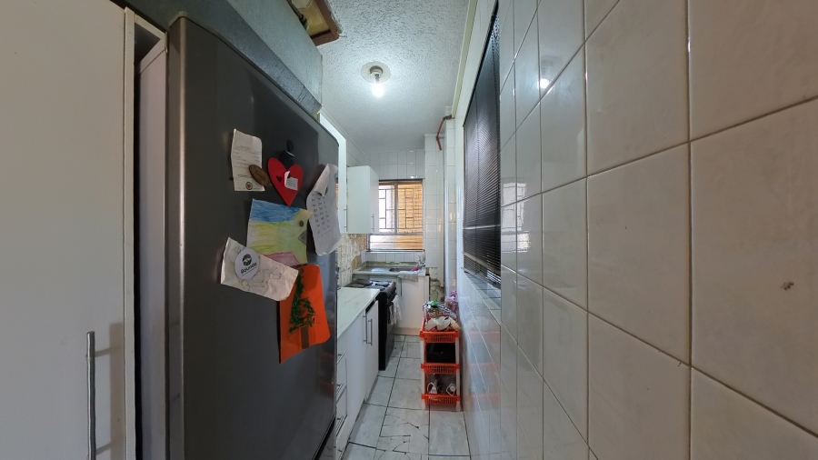 1 Bedroom Property for Sale in Sunnyside Gauteng