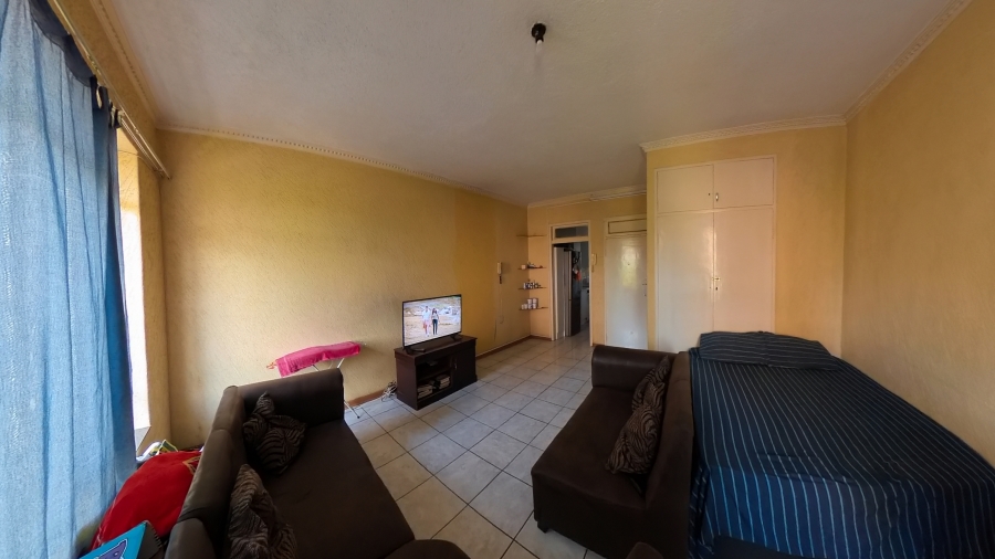 1 Bedroom Property for Sale in Sunnyside Gauteng
