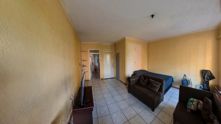 1 Bedroom Property for Sale in Sunnyside Gauteng