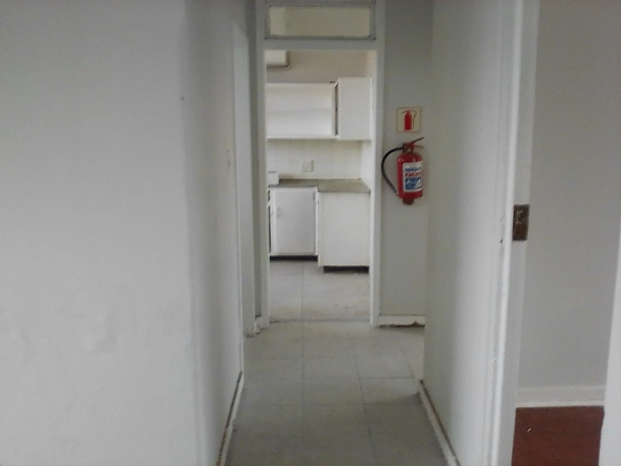 To Let 3 Bedroom Property for Rent in Yeoville Gauteng