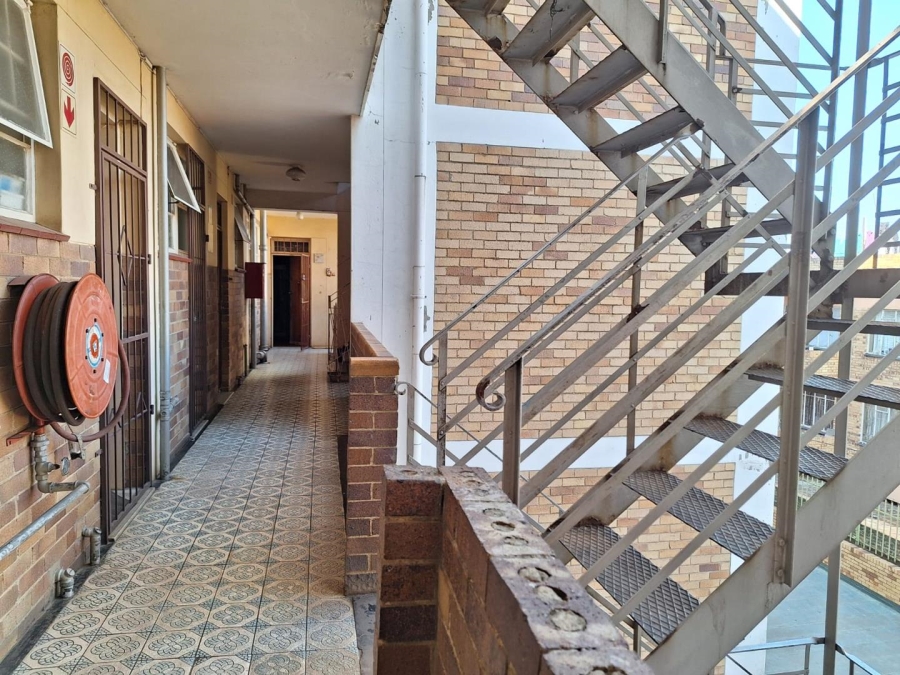 To Let 0 Bedroom Property for Rent in Yeoville Gauteng