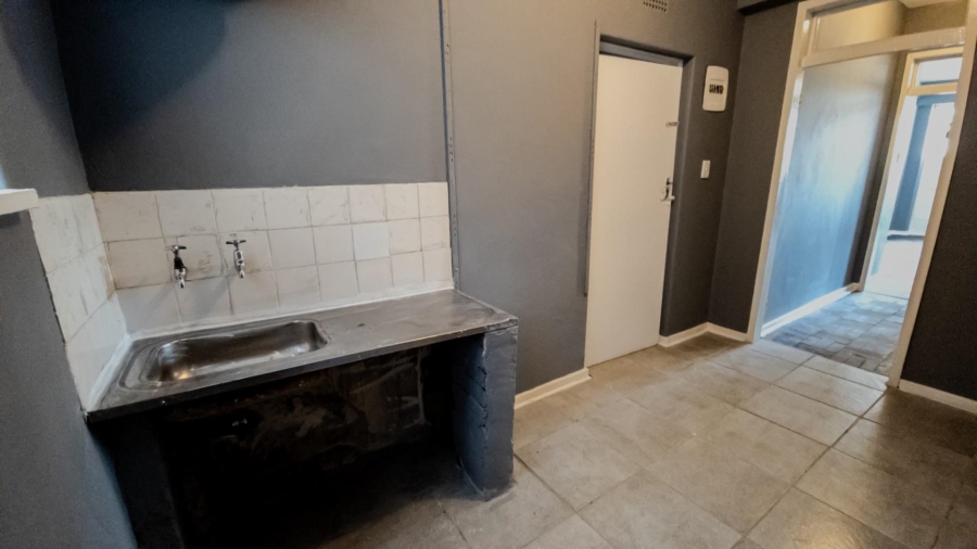 To Let 1 Bedroom Property for Rent in Marshalltown Gauteng