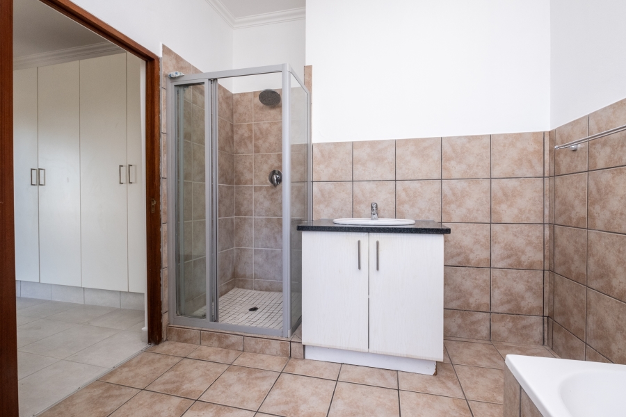 1 Bedroom Property for Sale in Carlswald Estate Gauteng