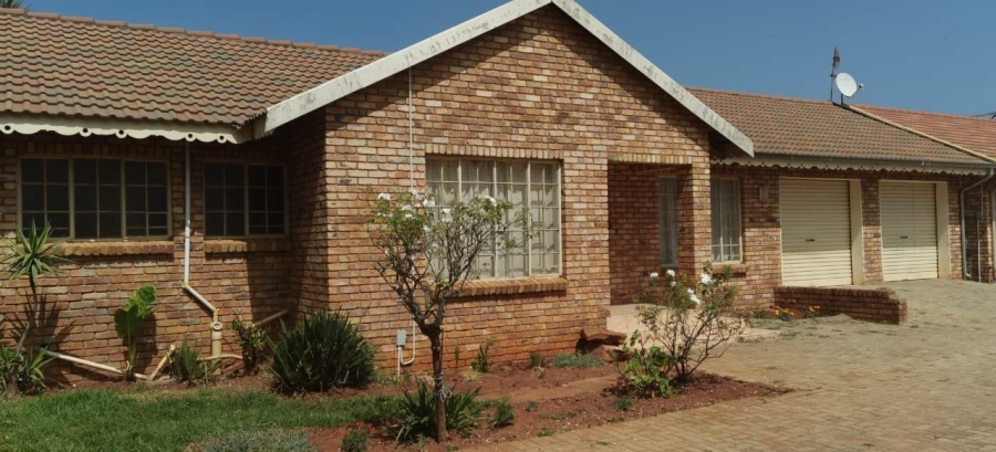 3 Bedroom Property for Sale in Rensburg Gauteng