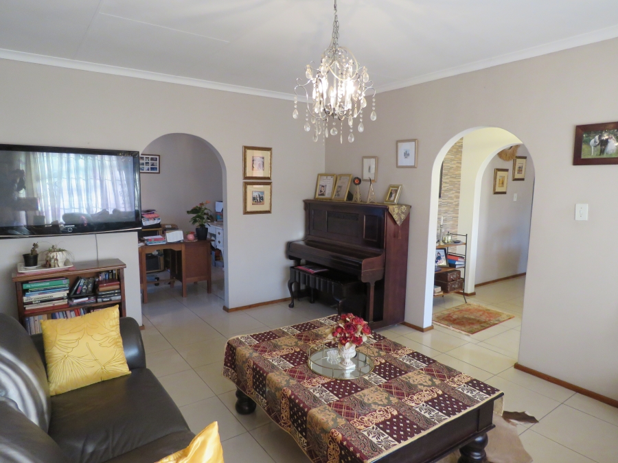 4 Bedroom Property for Sale in Farrarmere Gauteng