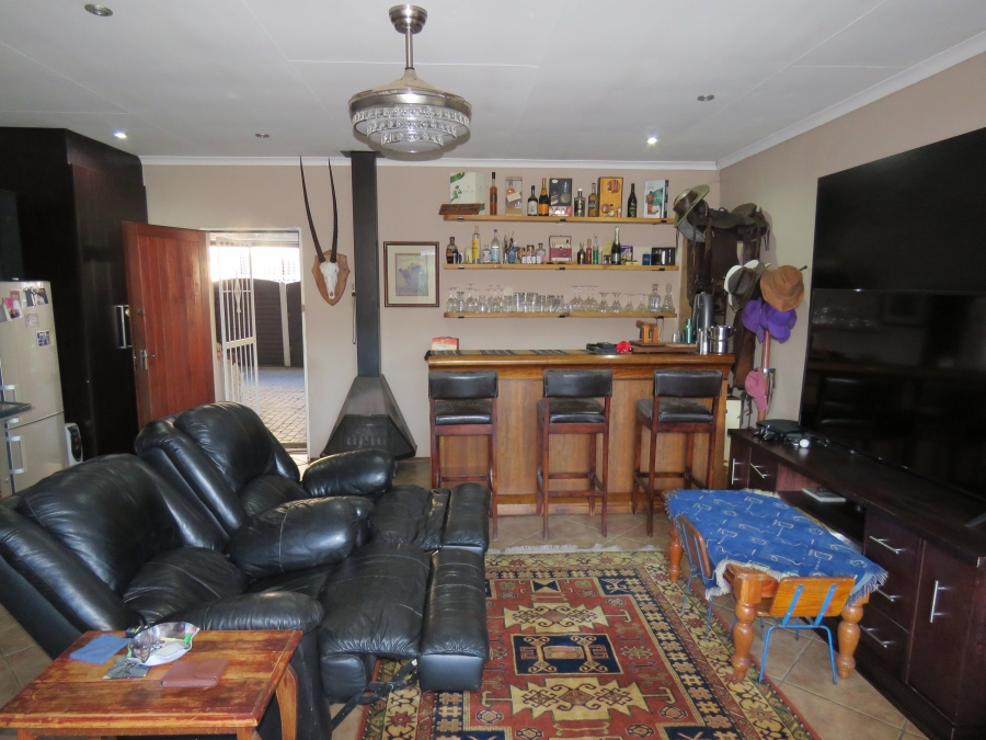 4 Bedroom Property for Sale in Farrarmere Gauteng
