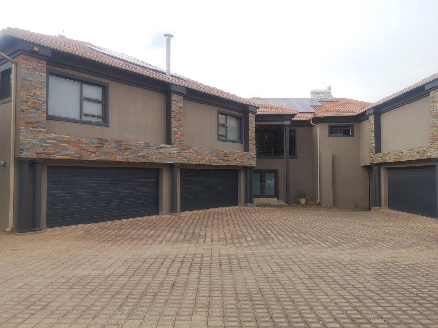 4 Bedroom Property for Sale in Three Rivers East Gauteng