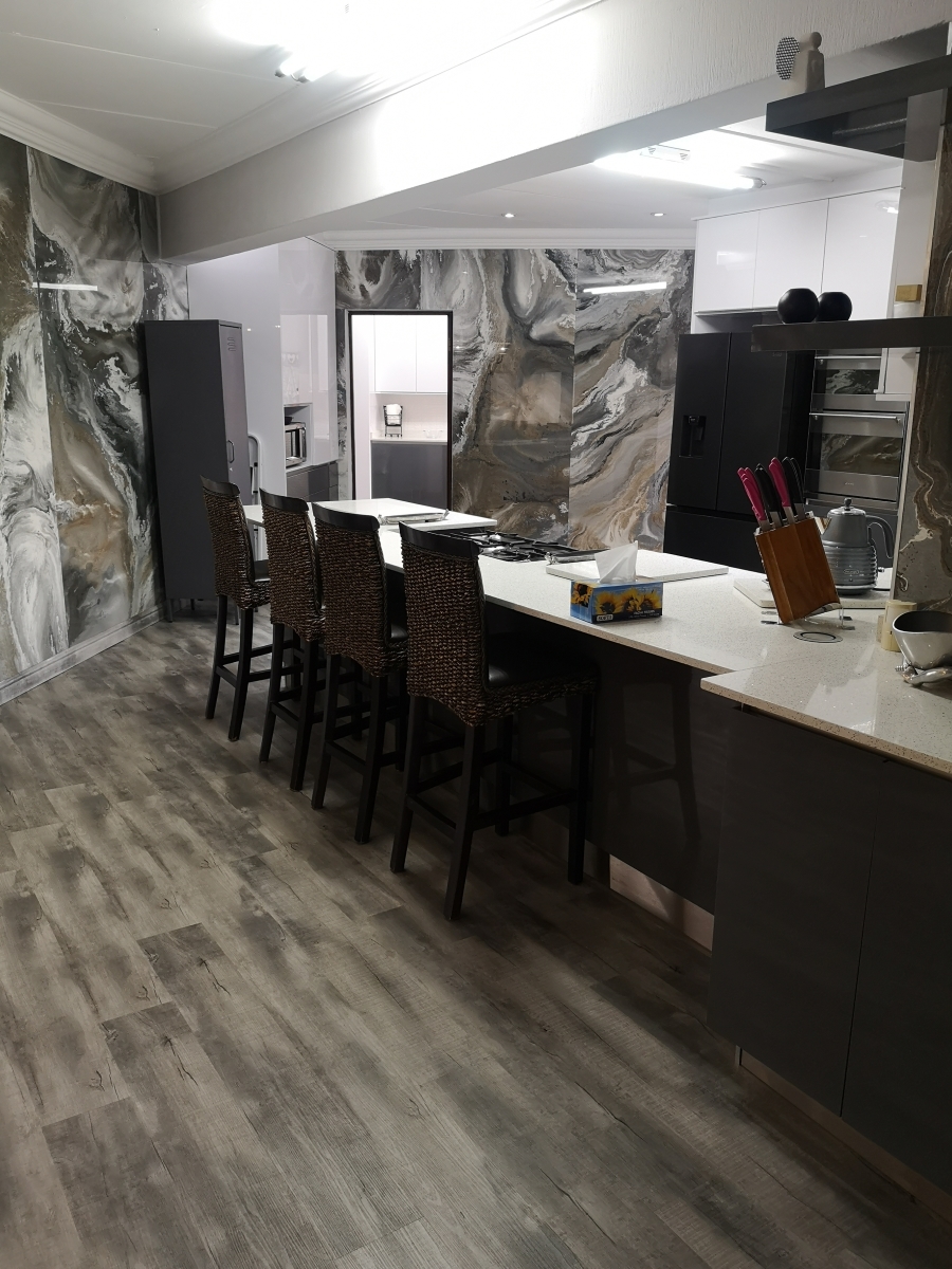 4 Bedroom Property for Sale in Three Rivers East Gauteng