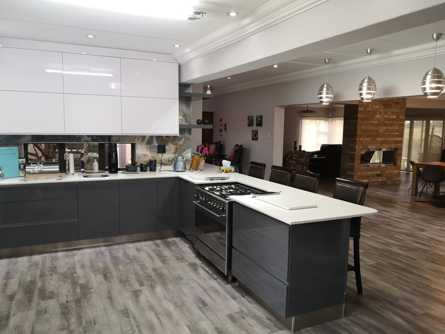 4 Bedroom Property for Sale in Three Rivers East Gauteng