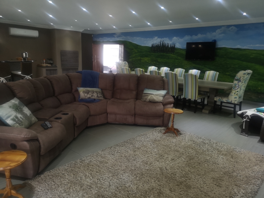 4 Bedroom Property for Sale in Three Rivers East Gauteng