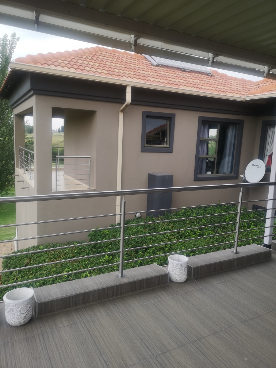 4 Bedroom Property for Sale in Three Rivers East Gauteng