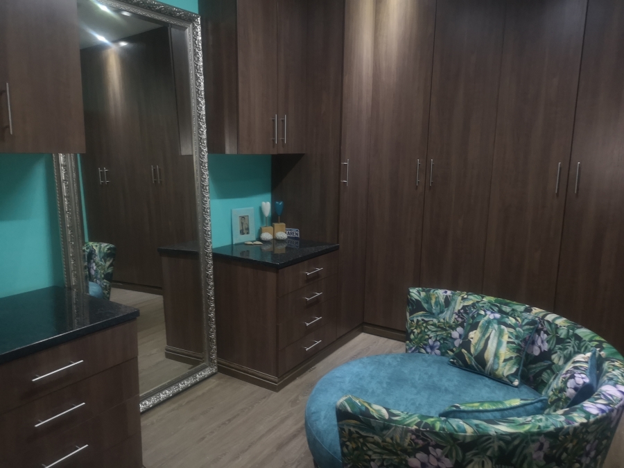 4 Bedroom Property for Sale in Three Rivers East Gauteng