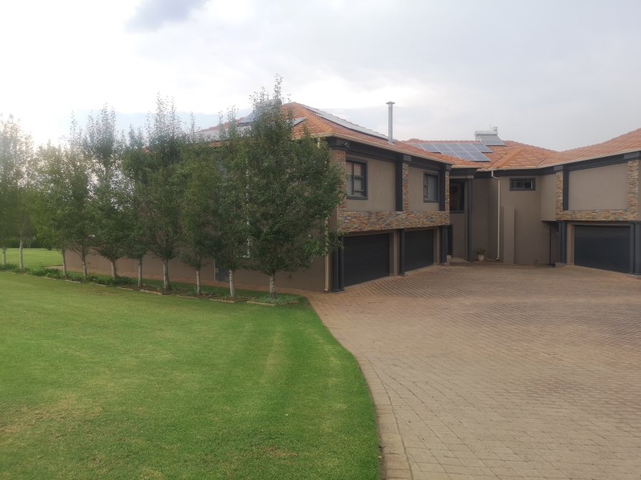 4 Bedroom Property for Sale in Three Rivers East Gauteng