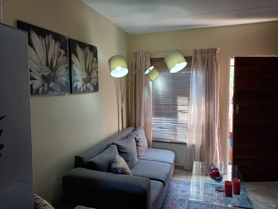 2 Bedroom Property for Sale in Mahube Valley Gauteng