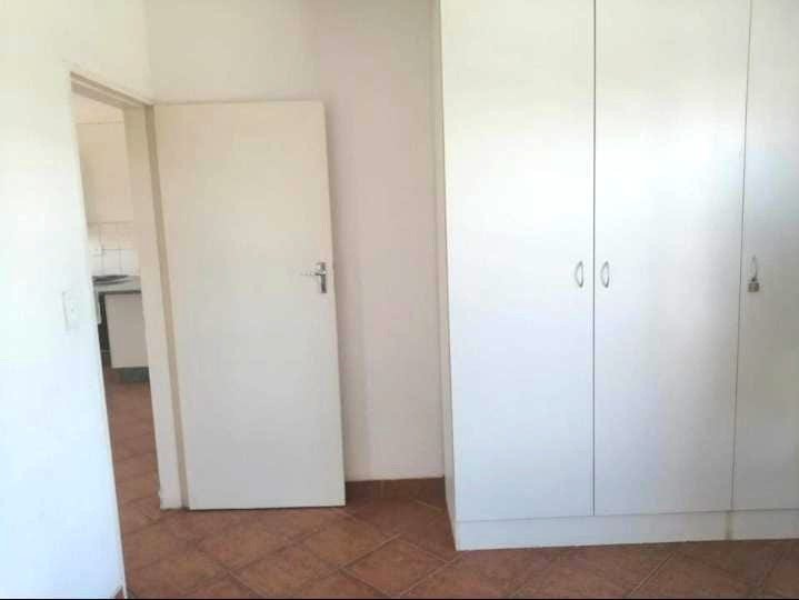 2 Bedroom Property for Sale in Rensburg Gauteng
