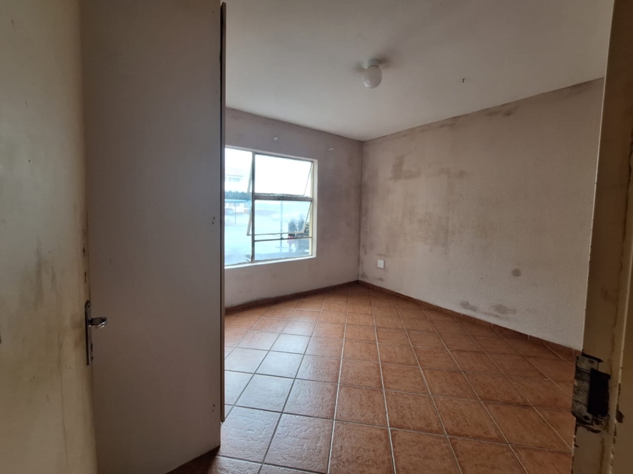 2 Bedroom Property for Sale in Rensburg Gauteng