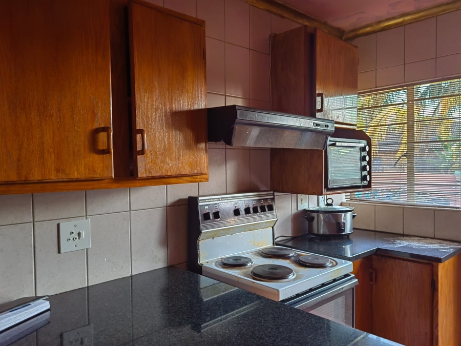 2 Bedroom Property for Sale in The Orchards Gauteng