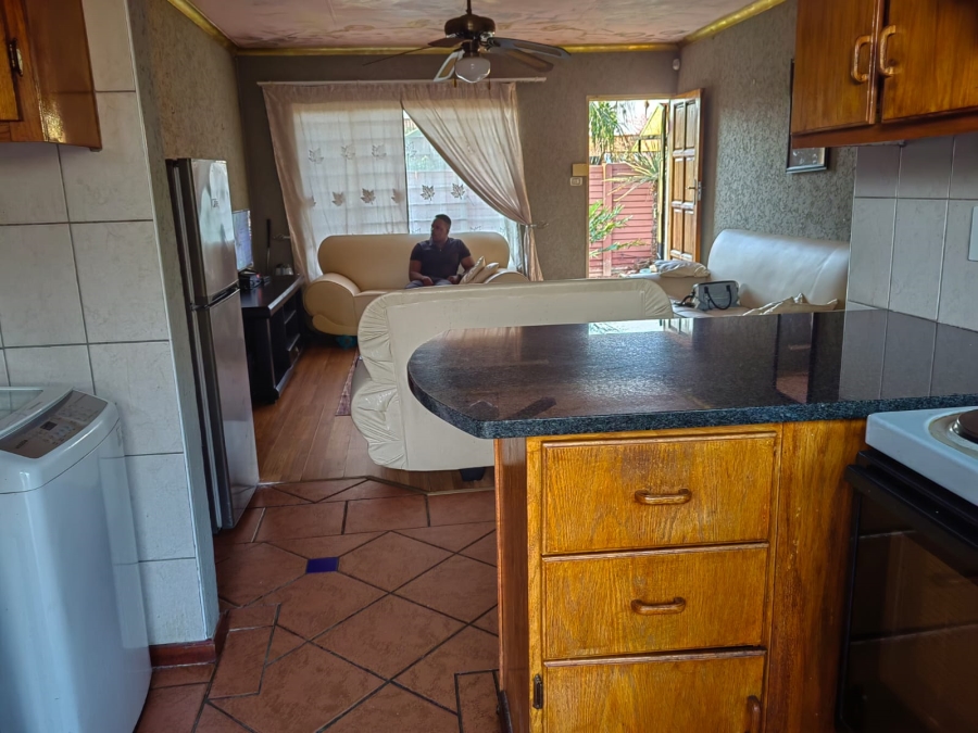 2 Bedroom Property for Sale in The Orchards Gauteng