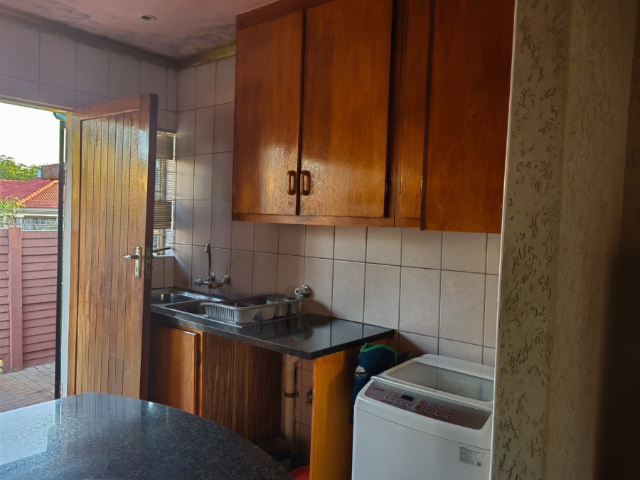 2 Bedroom Property for Sale in The Orchards Gauteng