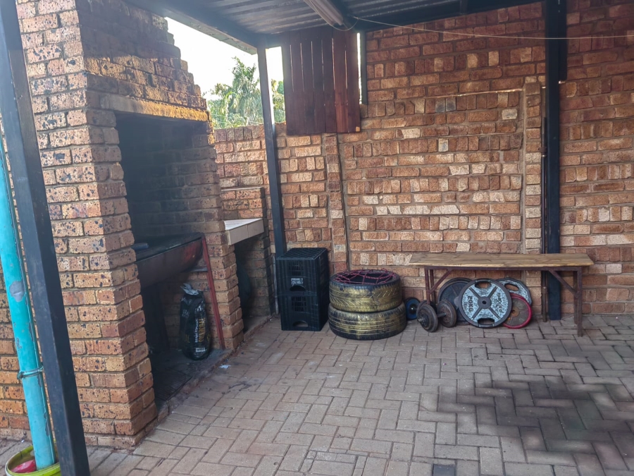 2 Bedroom Property for Sale in The Orchards Gauteng