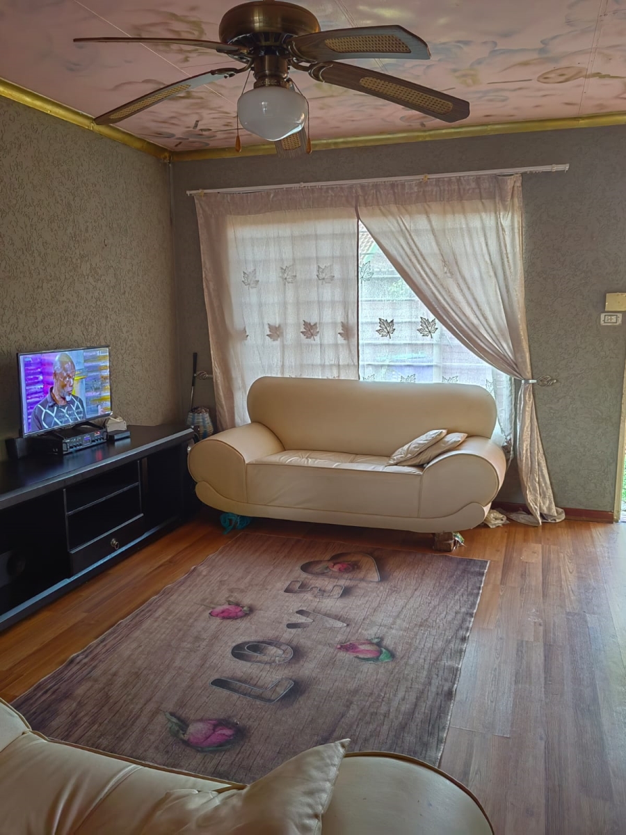 2 Bedroom Property for Sale in The Orchards Gauteng