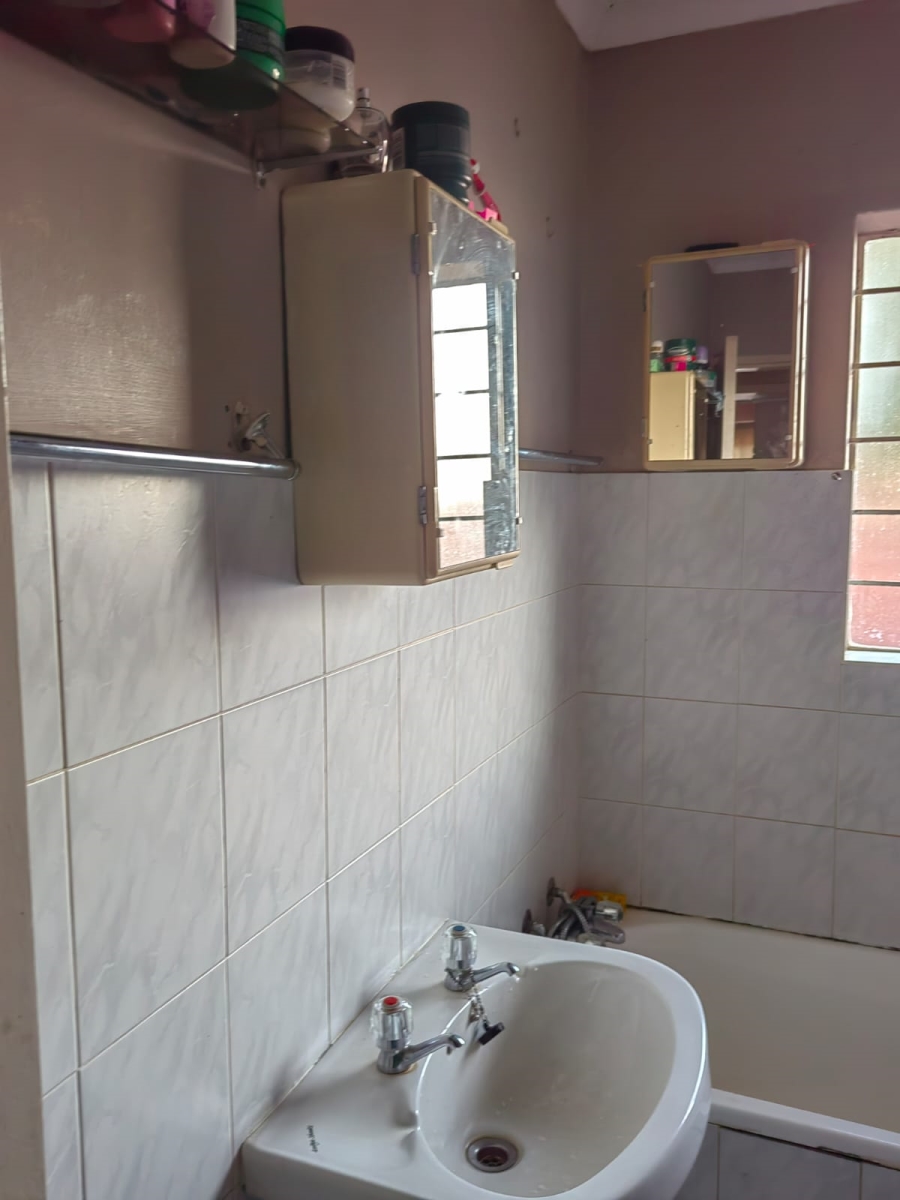 2 Bedroom Property for Sale in The Orchards Gauteng