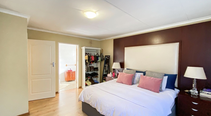 3 Bedroom Property for Sale in Ferndale Gauteng