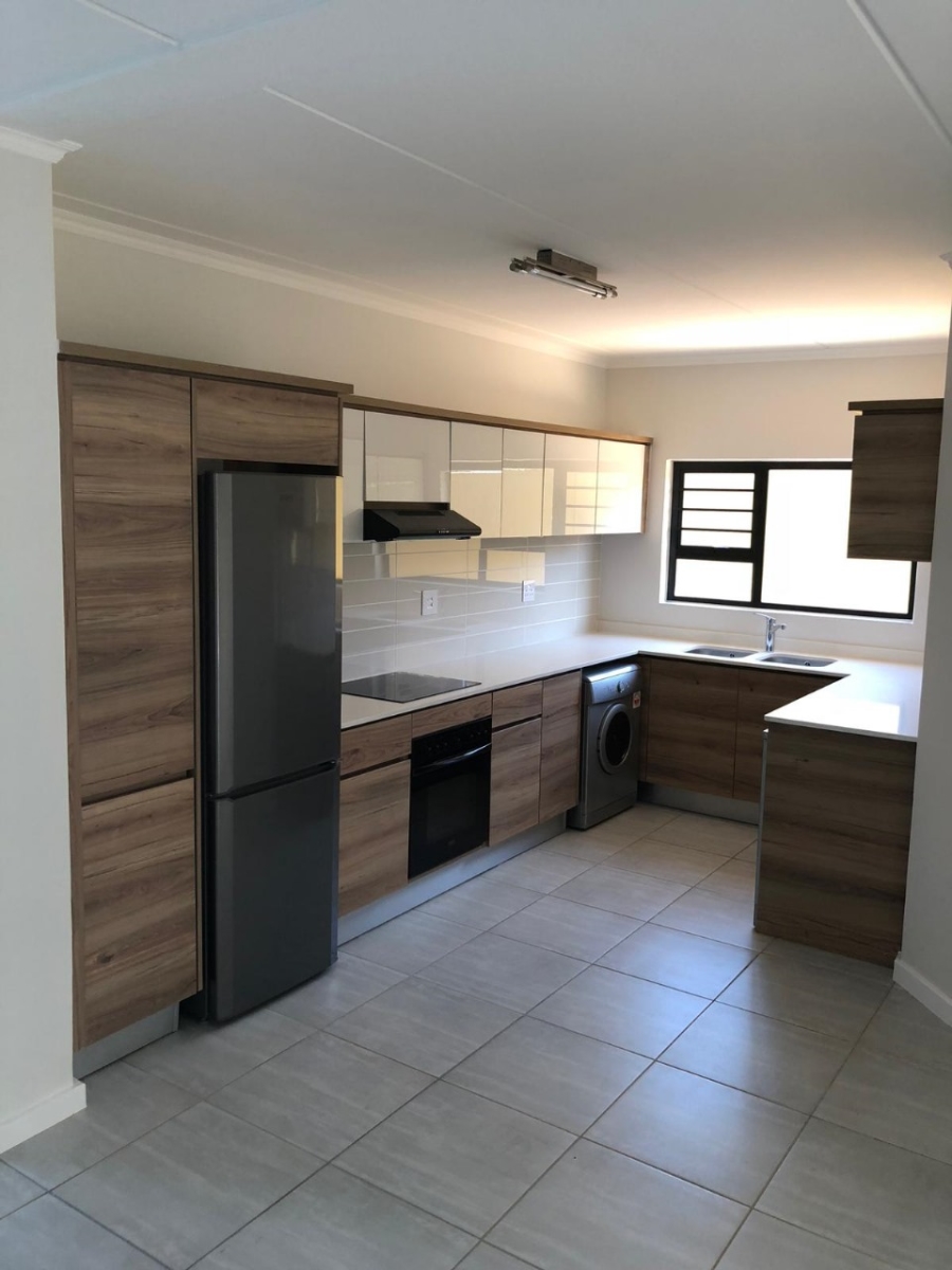 3 Bedroom Property for Sale in Waterfall Gauteng