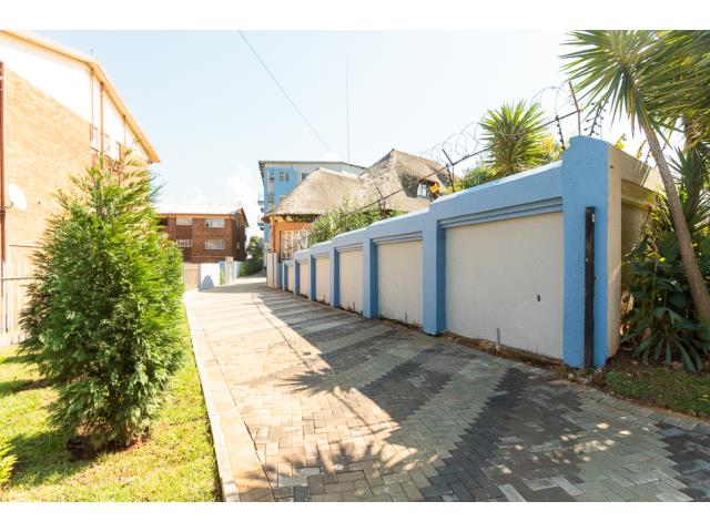 To Let 1 Bedroom Property for Rent in Primrose Hill Gauteng