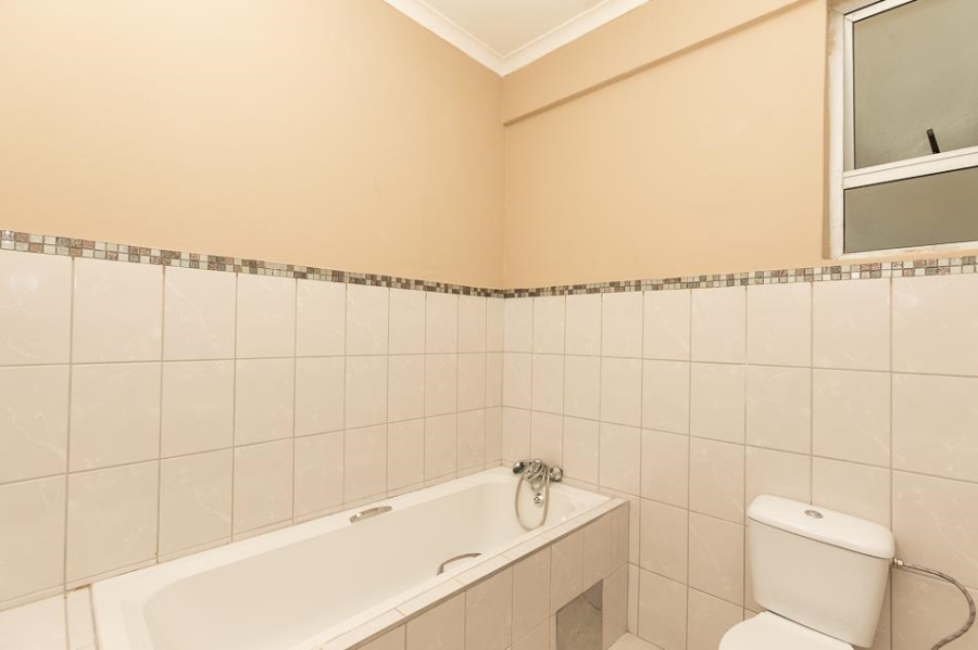 To Let 2 Bedroom Property for Rent in Primrose Hill Gauteng