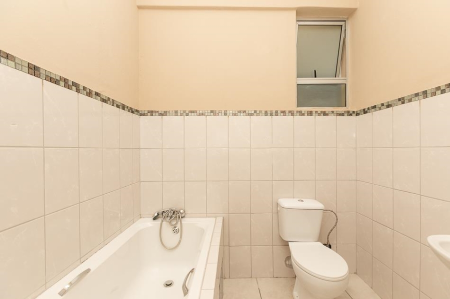 To Let 2 Bedroom Property for Rent in Primrose Hill Gauteng