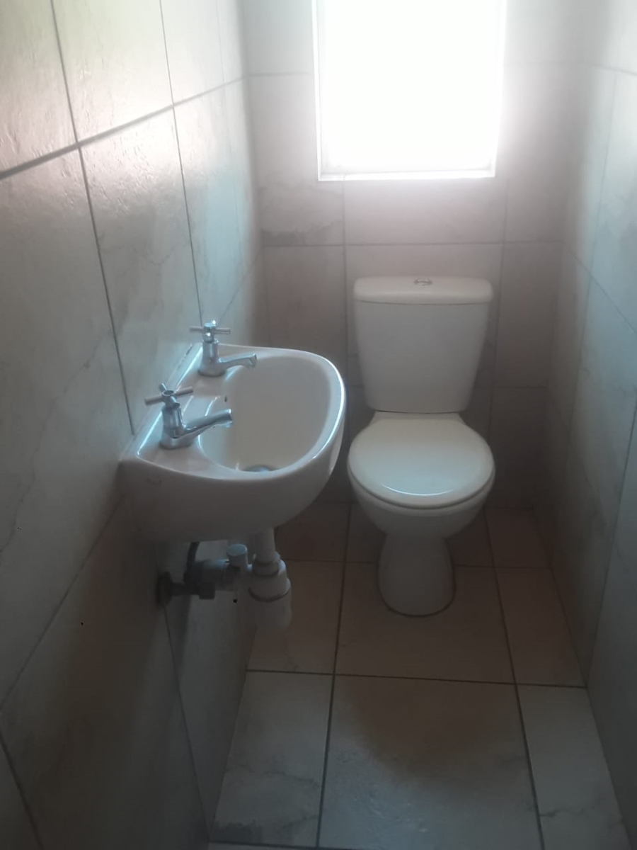 To Let 0 Bedroom Property for Rent in Halfway House Gauteng
