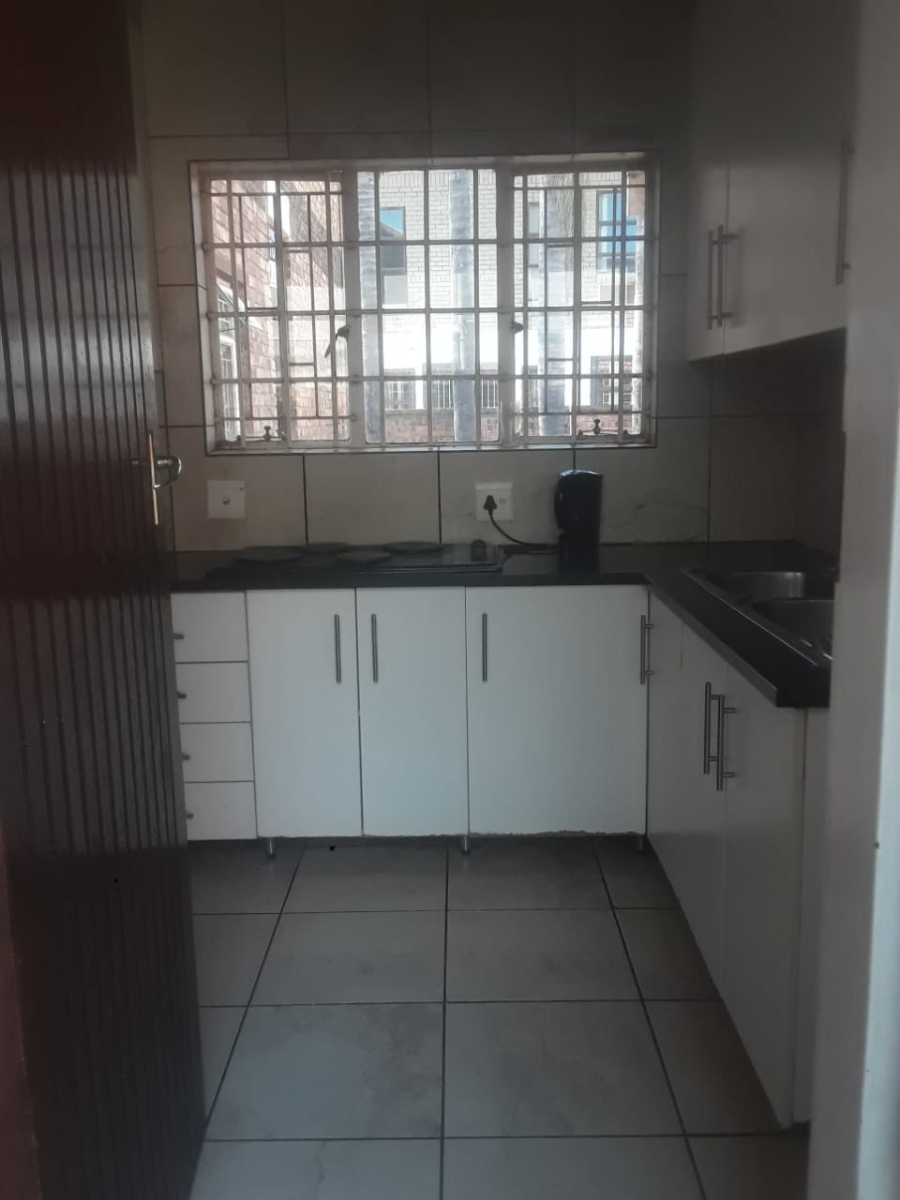To Let 0 Bedroom Property for Rent in Halfway House Gauteng