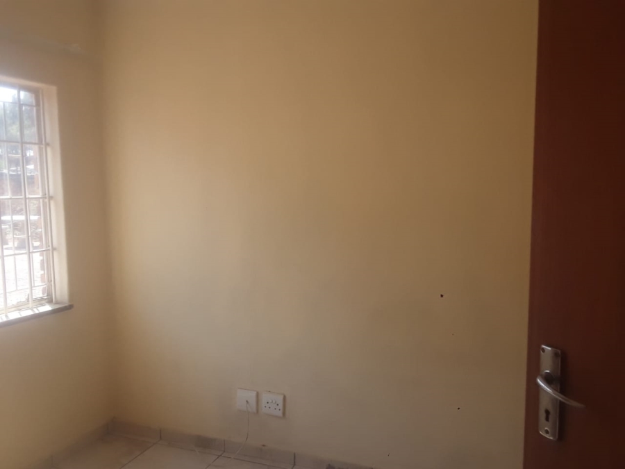 To Let 0 Bedroom Property for Rent in Halfway House Gauteng