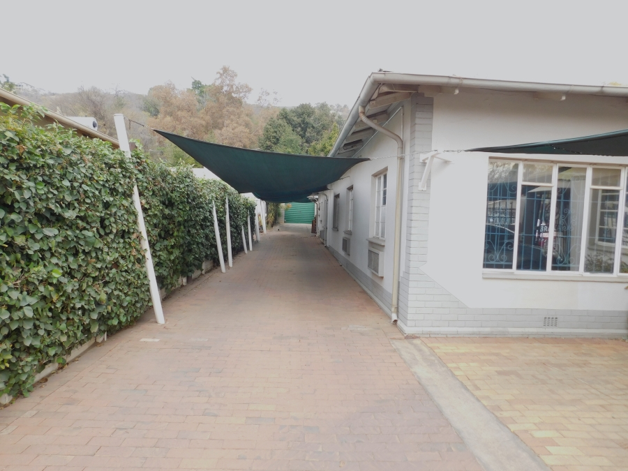 7 Bedroom Property for Sale in Riviera Gauteng