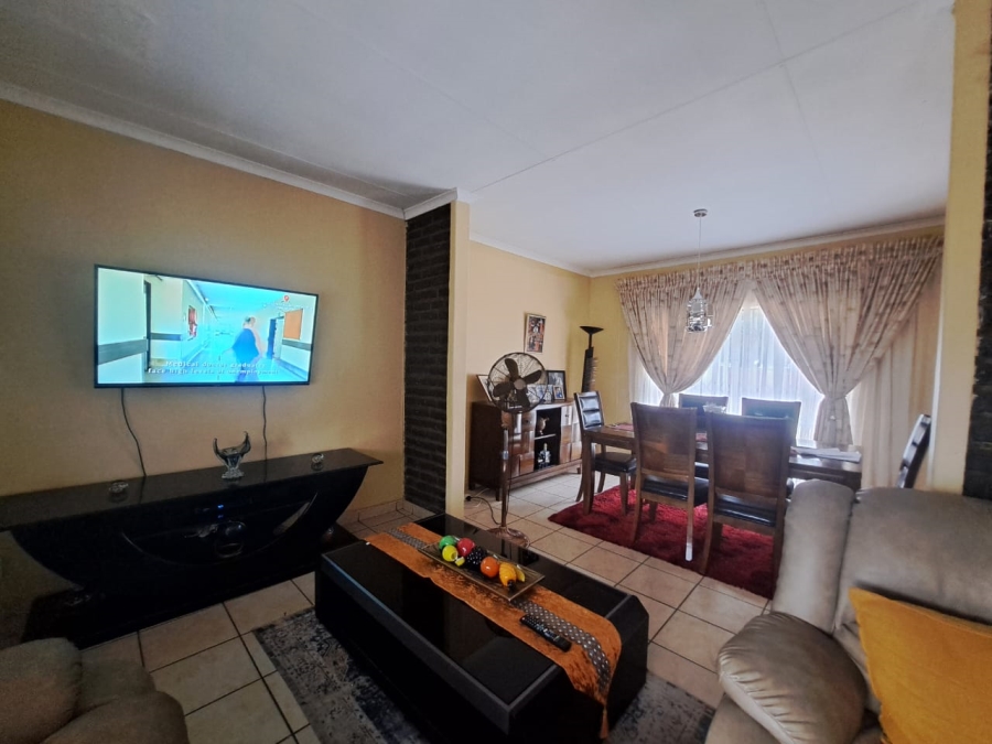 3 Bedroom Property for Sale in Arcon Park Gauteng