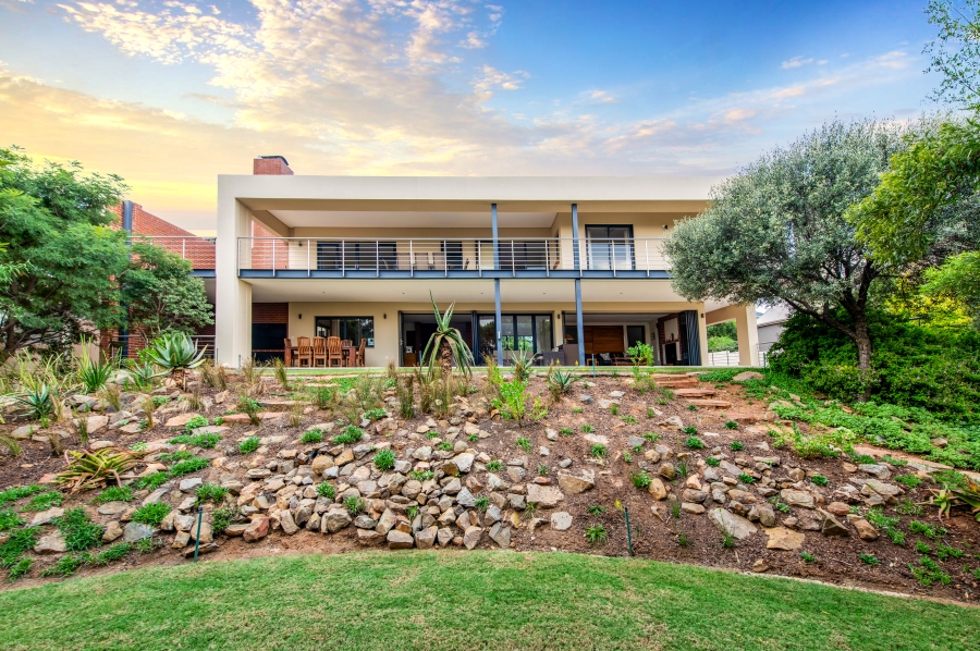 4 Bedroom Property for Sale in Waterfall Country Estate Gauteng