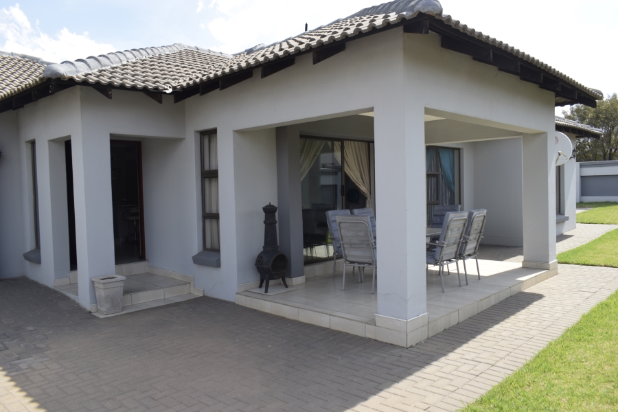 3 Bedroom Property for Sale in Helderwyk Gauteng