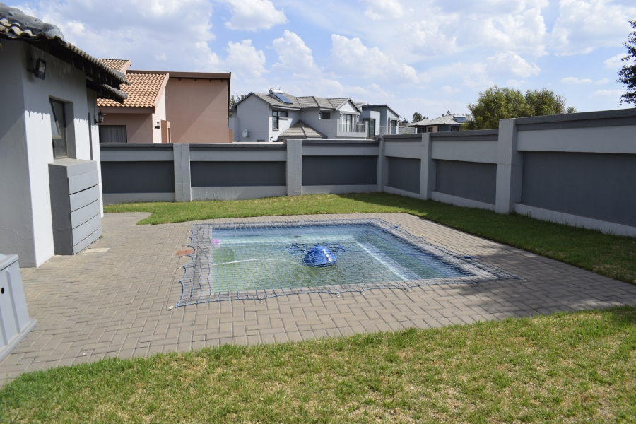 3 Bedroom Property for Sale in Helderwyk Gauteng