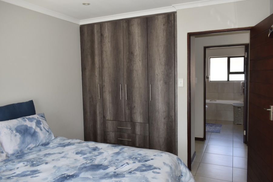 3 Bedroom Property for Sale in Helderwyk Gauteng