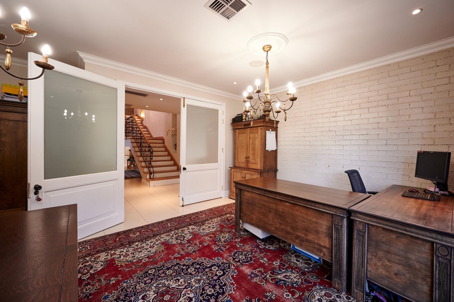 5 Bedroom Property for Sale in Waterfall Country Estate Gauteng